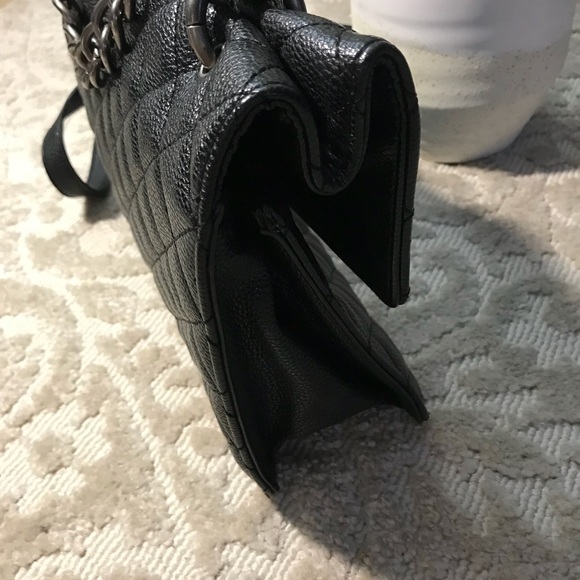 Forever 21 Quilted Purse - Picture 6 of 8